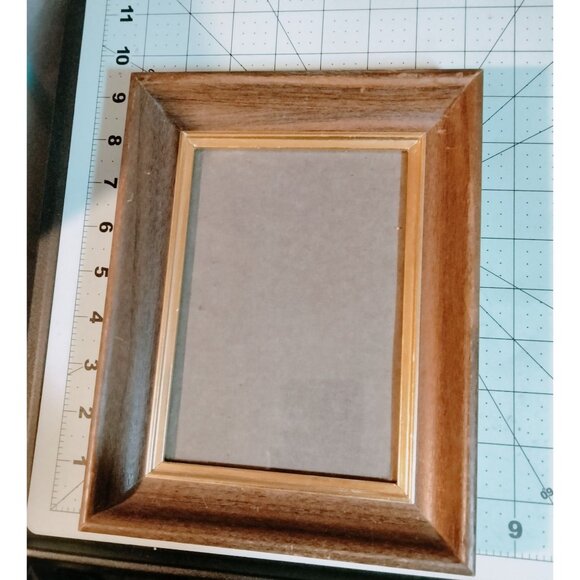 Wooden Photo Frame Gold Accent 9x7 Inches For 5x7 Photos - Picture 3 of 5